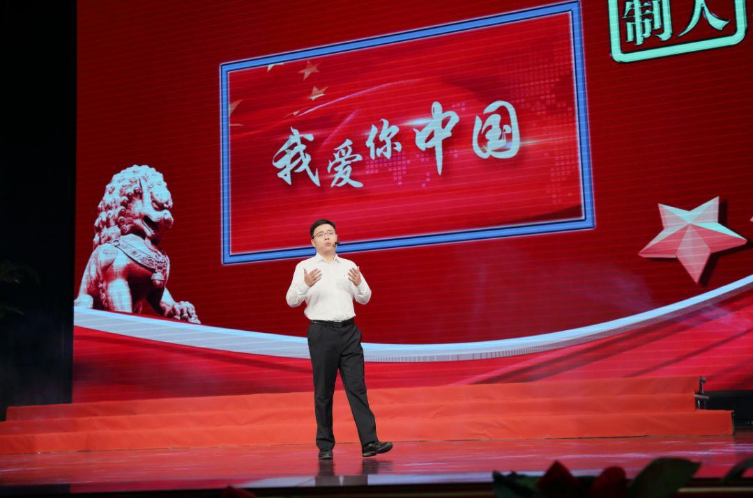 网球运动员营救