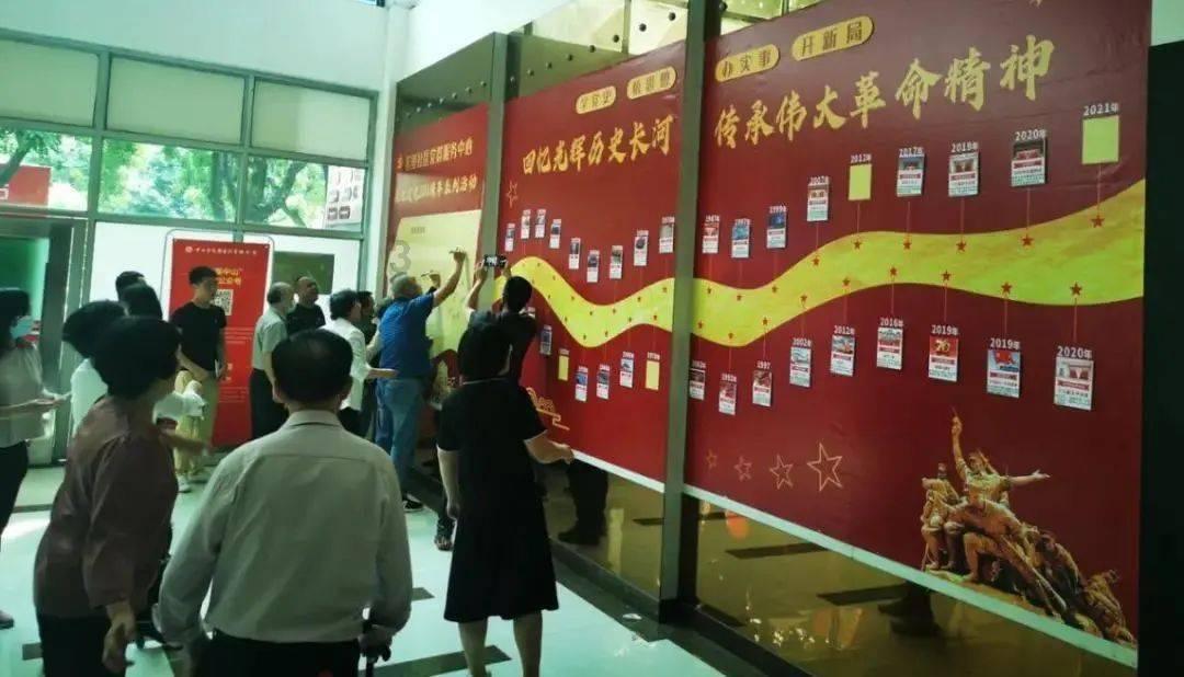 卡通卡车拼拼看