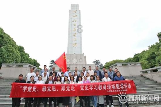 救援聪明男孩